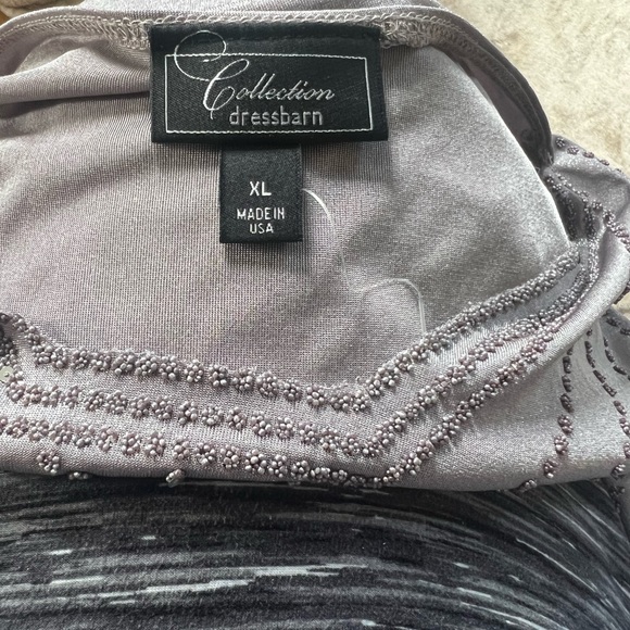 Gray sleeveless shirt - Picture 3 of 3